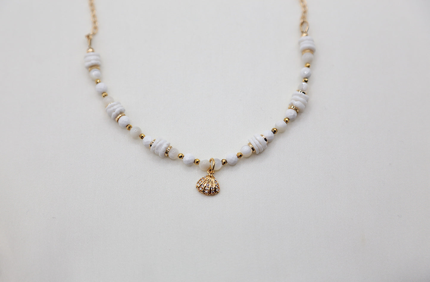 Collier en Agate blanche