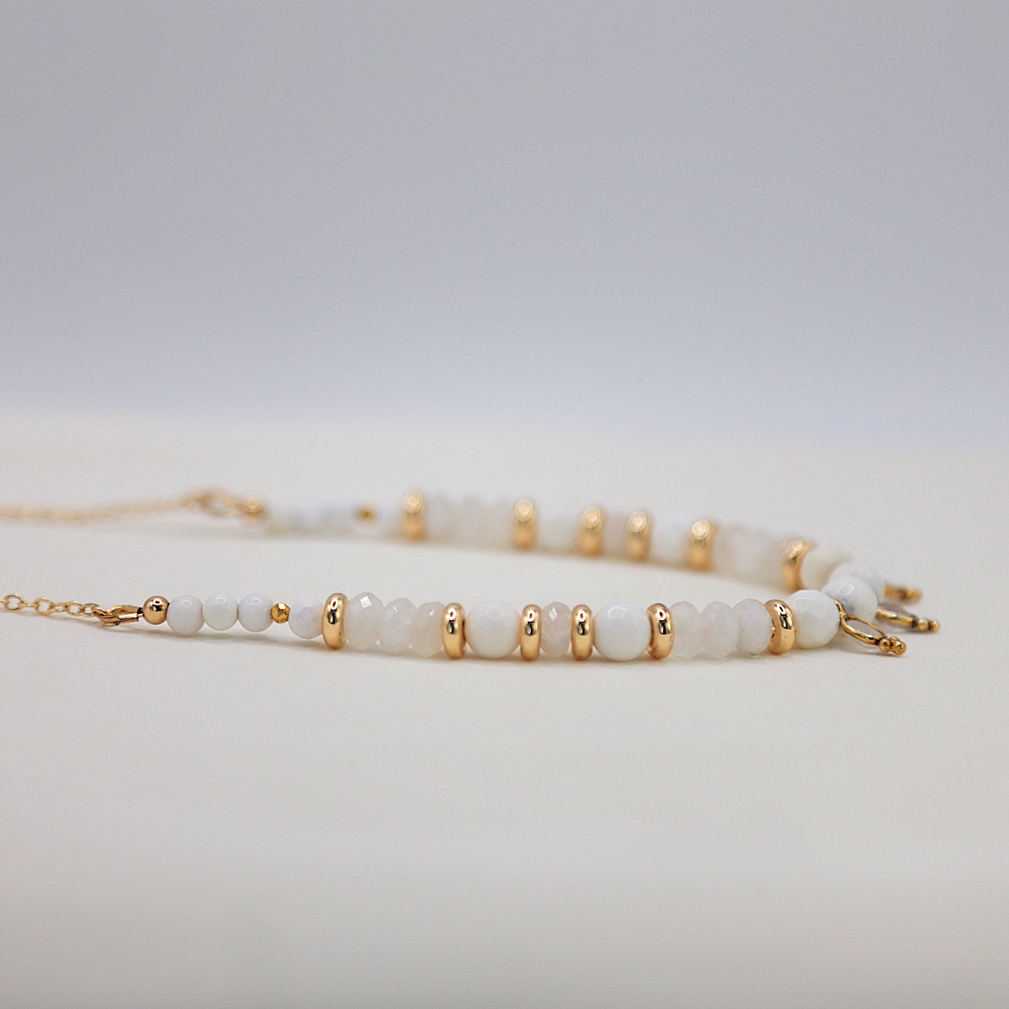 Collier en Agate blanche et Labradorite